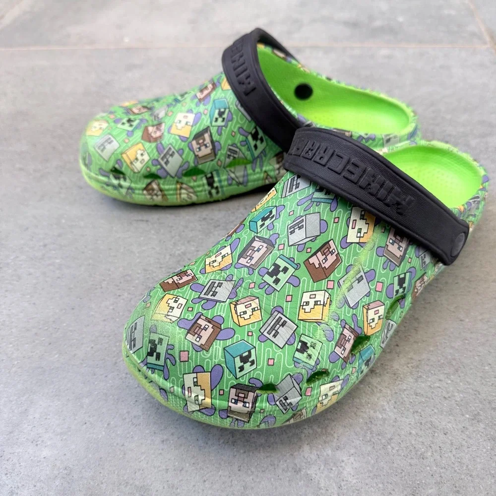 Minecraft Clogs Kids Size 3 Green Good Condition Character Print Slip On Shoes